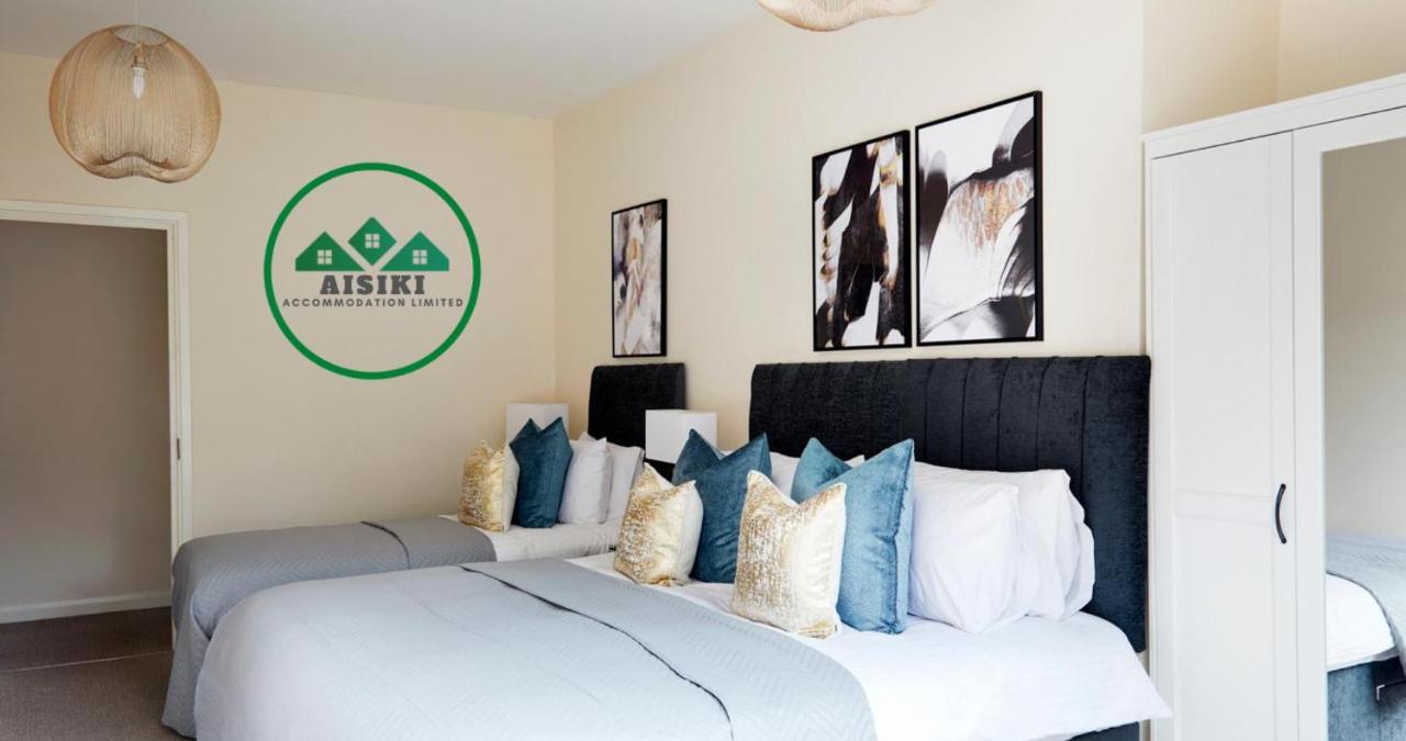 Aisiki Living At Alexandra Road, 2-Bedroom & 2-Bathroom With King Or Twin Beds And With Free Wi-Fi & Parking 왓퍼드 외부 사진